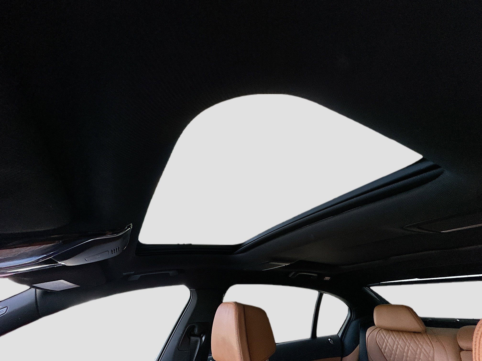 Used 2020 BMW 740i w/ M Sport Package image 23