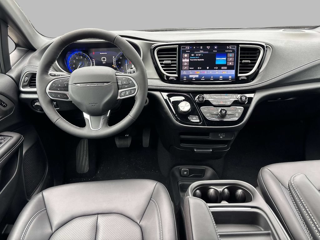 New 2027 Chrysler Pacifica Select AWD/4WD image 9