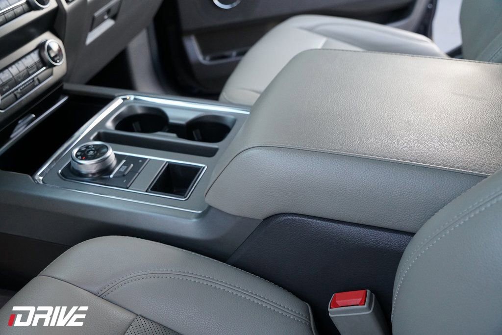 Used 2021 Ford Expedition XLT image 27