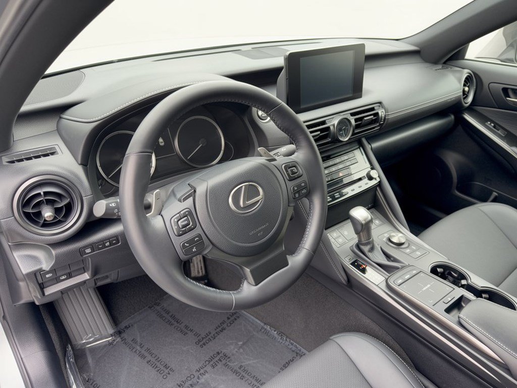 Used 2023 Lexus IS 300 w/ Premium Package RWD image 4