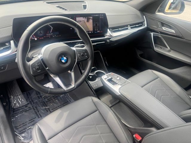Used 2026 BMW X2 xDrive28i AWD/4WD image 16