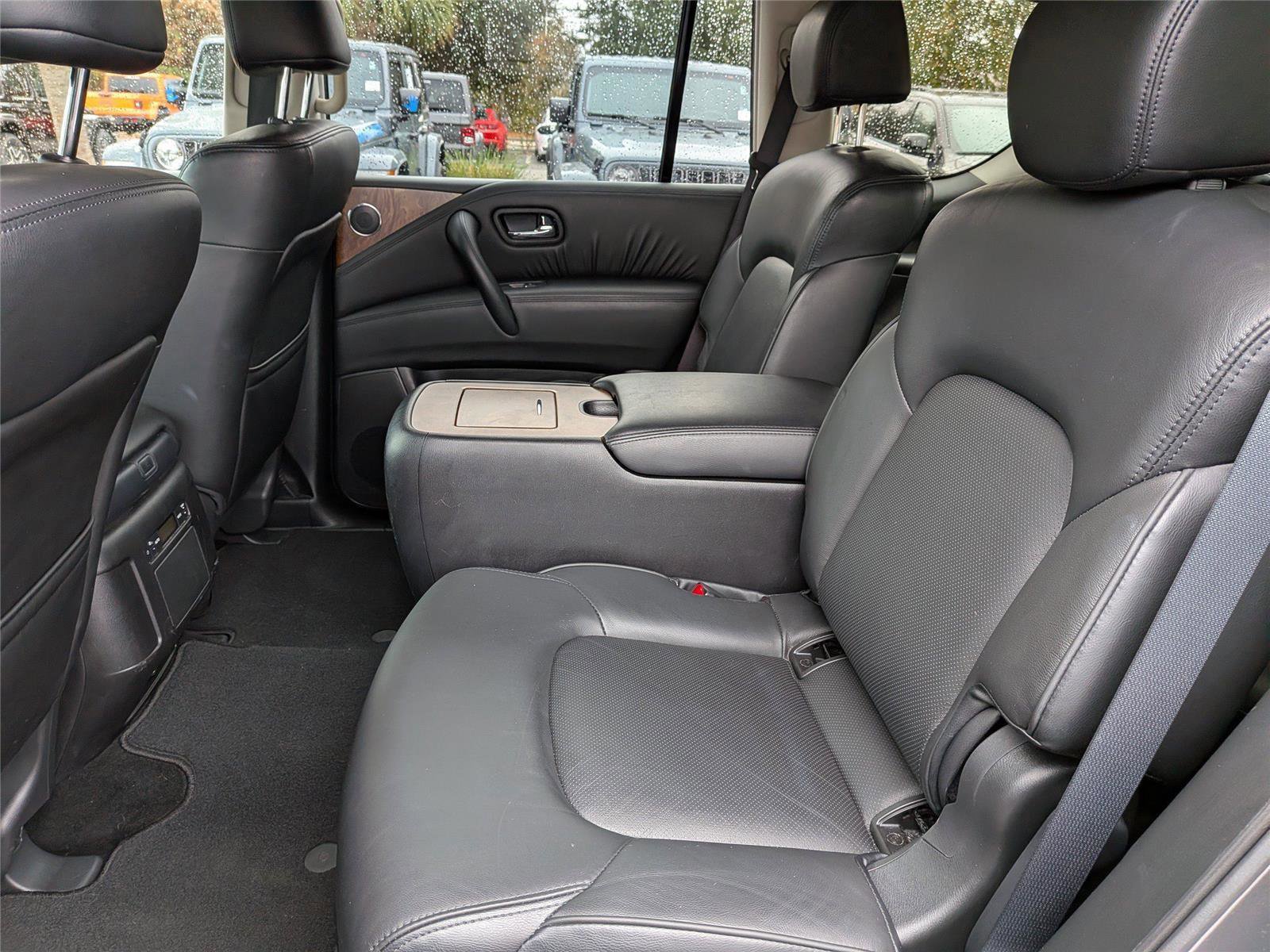 Used 2024 Nissan Armada SL w/ Captain's Chairs Package image 14