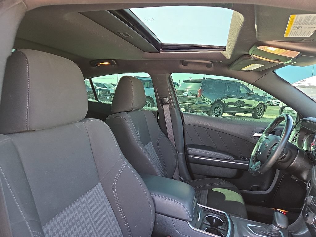 Used 2023 Dodge Charger SXT RWD image 13