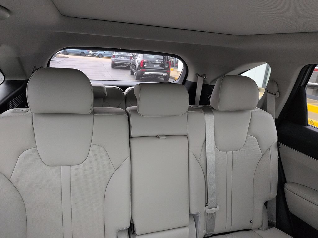 New 2026 Kia Sorento S w/ S Panoramic Sunroof Package FWD image 8