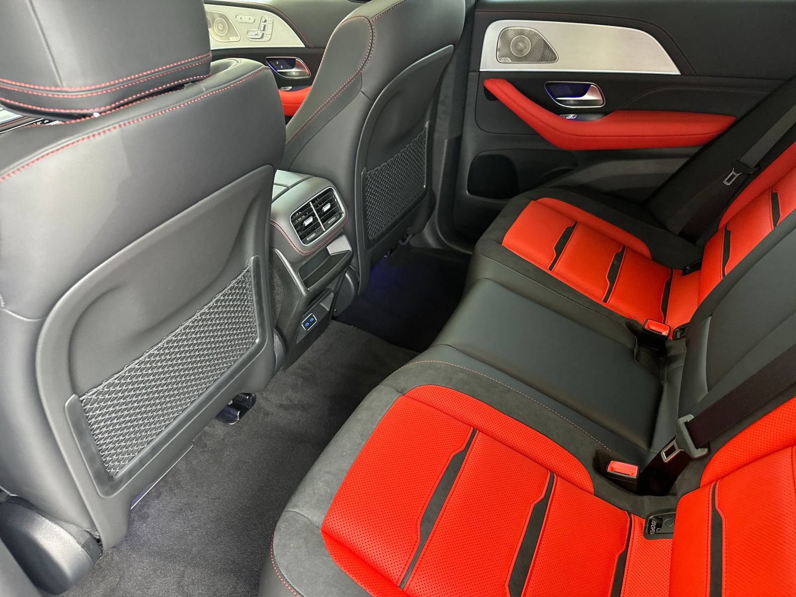 New 2026 Mercedes-Benz GLE 63 AMG S image 12
