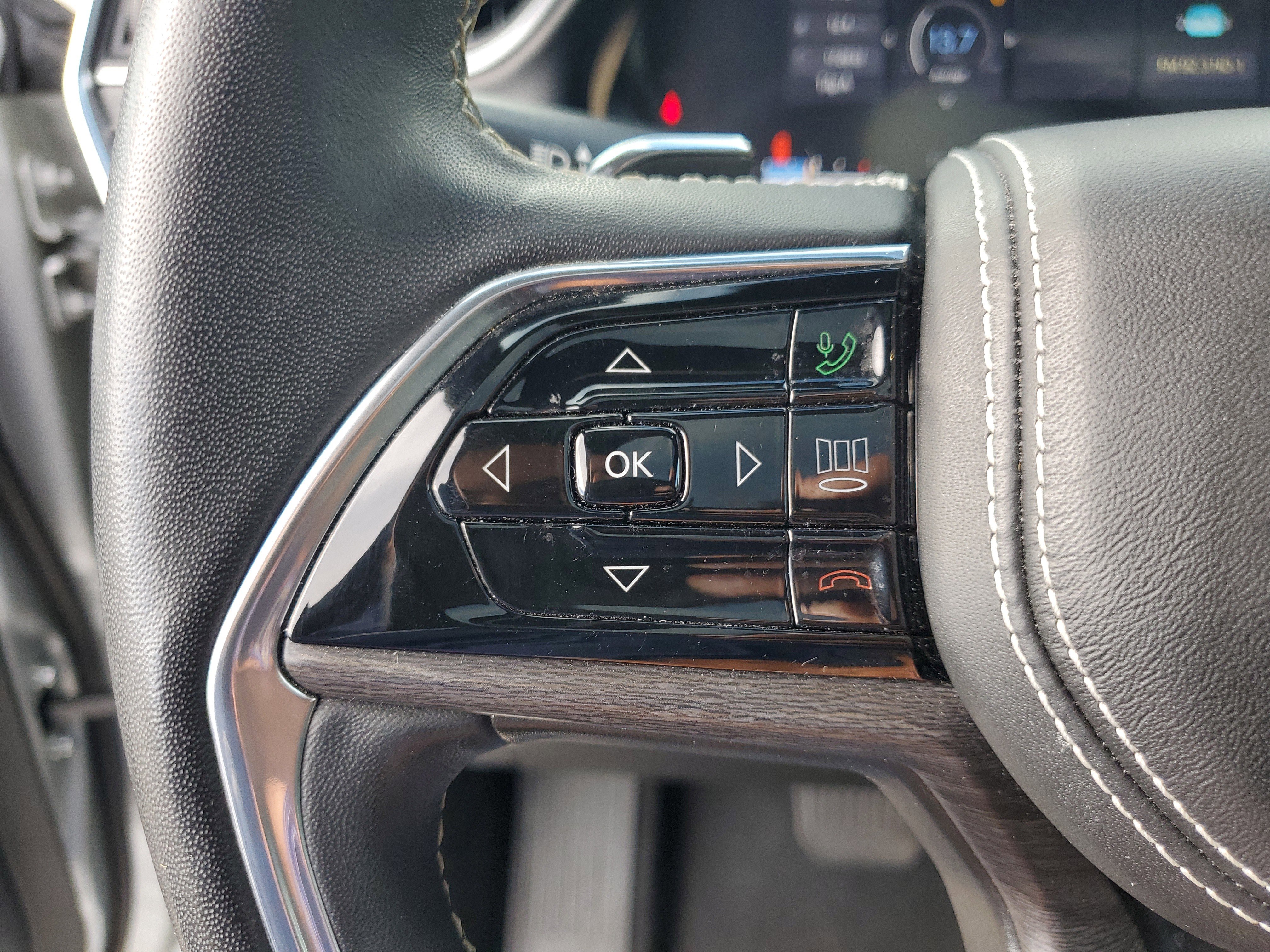 Used 2022 Jeep Grand Cherokee Overland image 24