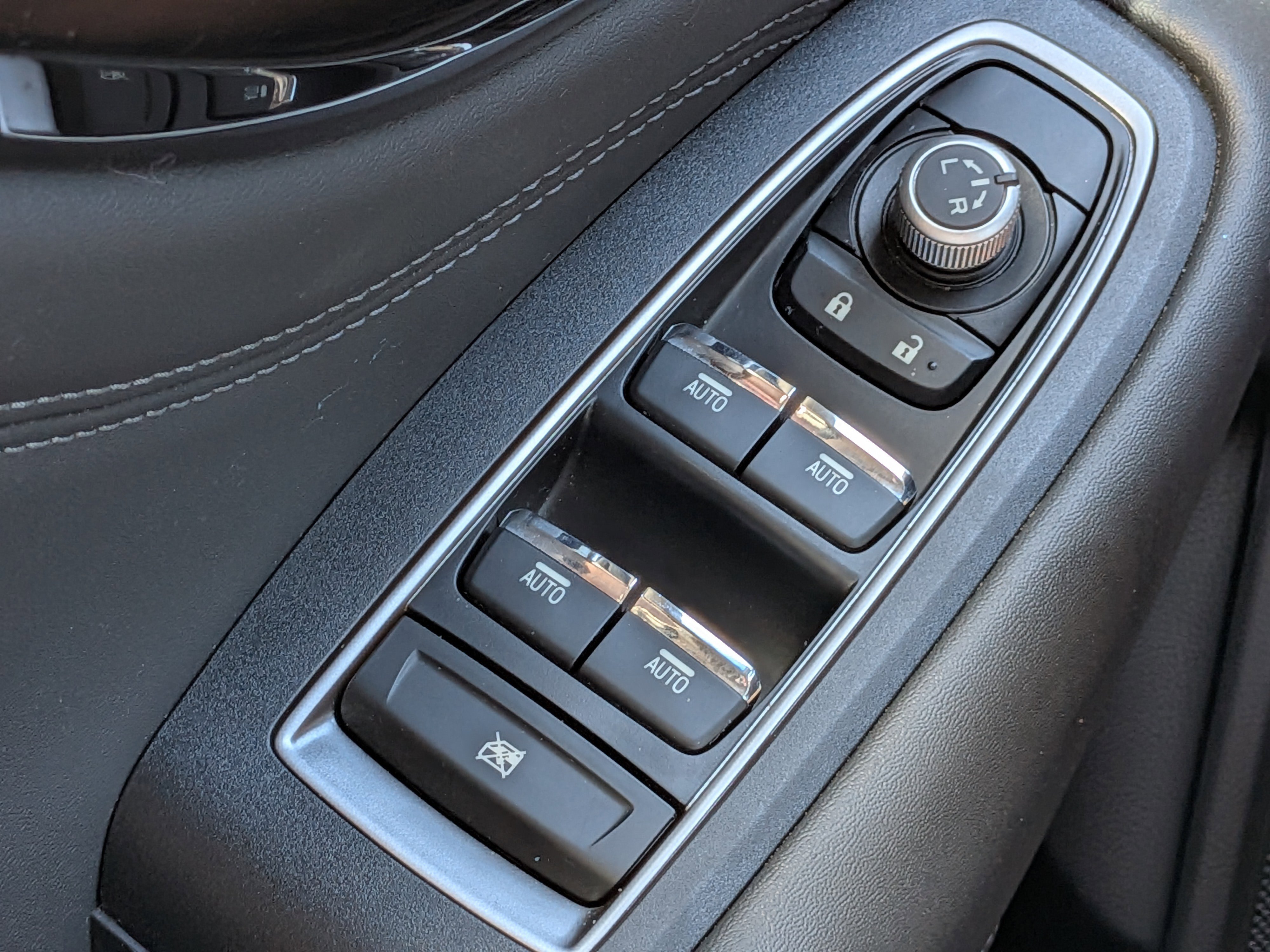 Used 2022 Subaru Outback Limited image 23