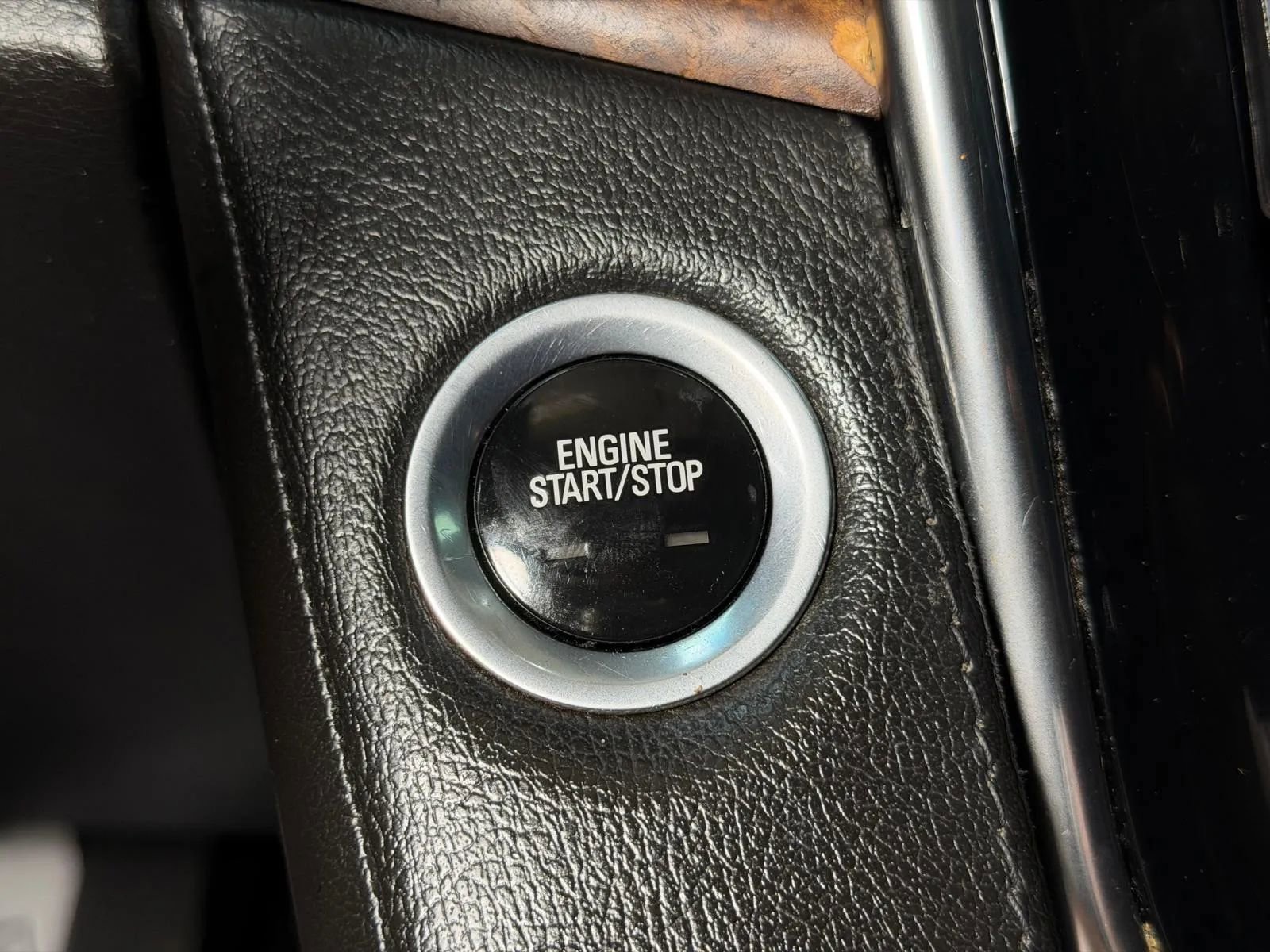 Used 2015 Cadillac Escalade Premium AWD/4WD image 36