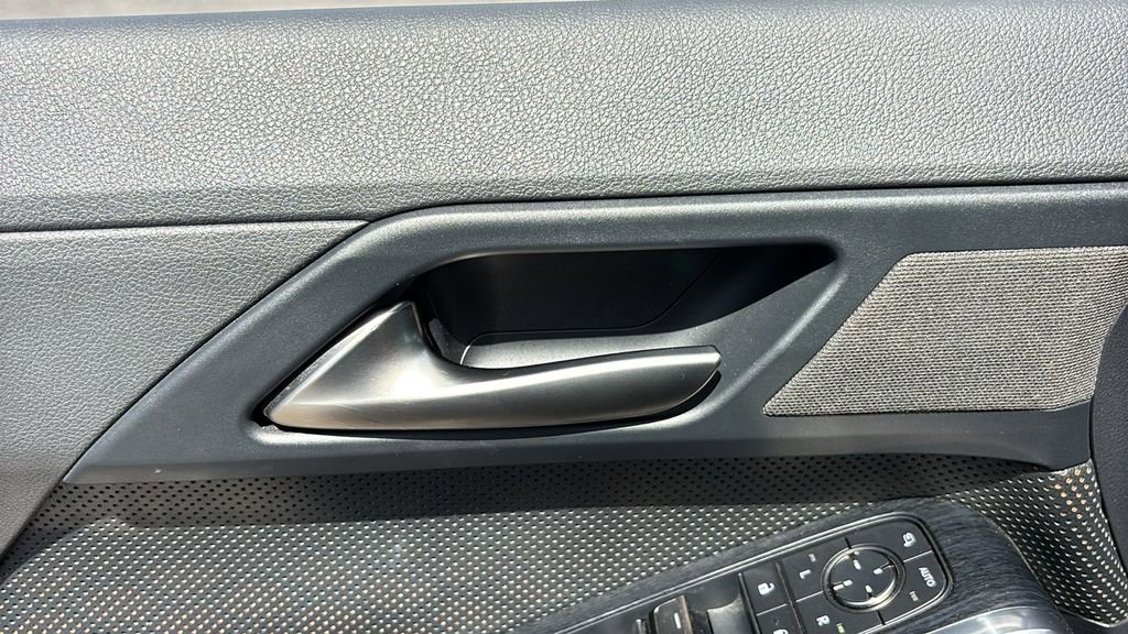 Used 2024 Lexus GX 550 w/ Accessory Package (2T) image 11