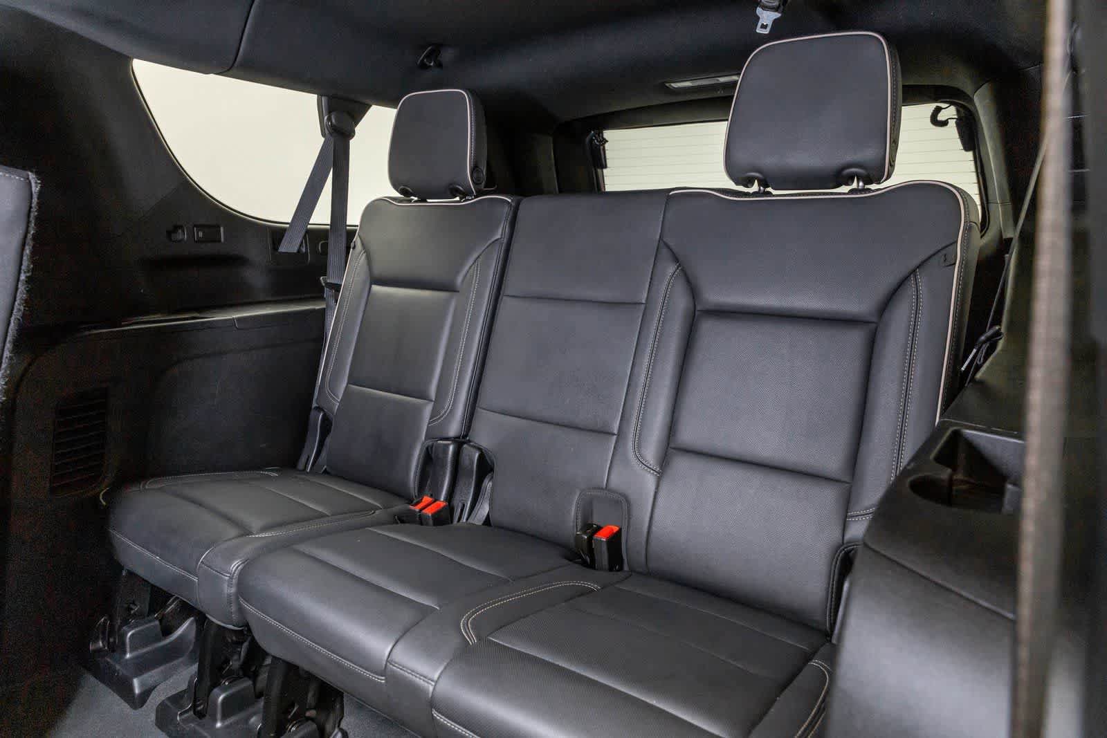 Used 2024 Chevrolet Suburban Premier AWD/4WD image 51