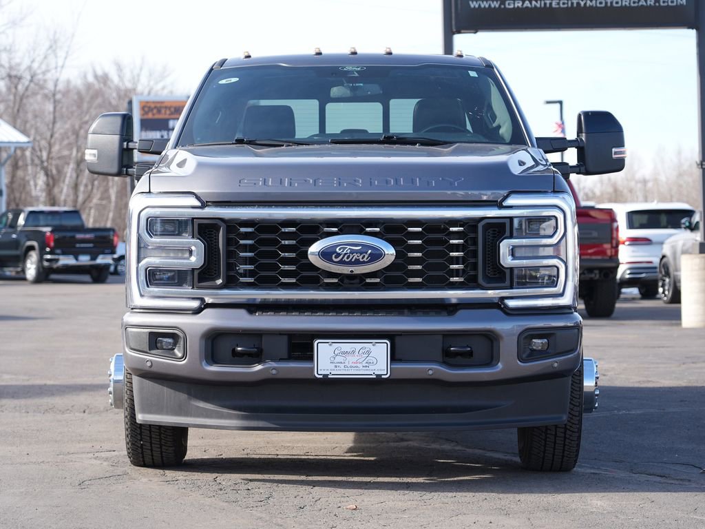Used 2025 Ford F350 Platinum image 8