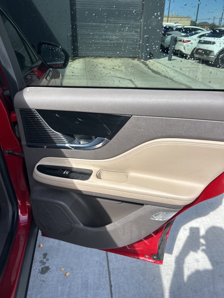 Used 2020 Lincoln Corsair FWD w/ Equipment Group 101A image 14