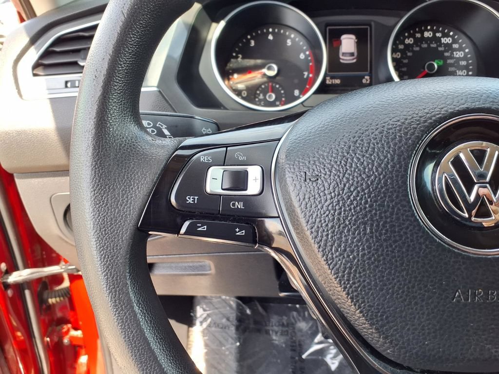 Used 2018 Volkswagen Tiguan S FWD image 14