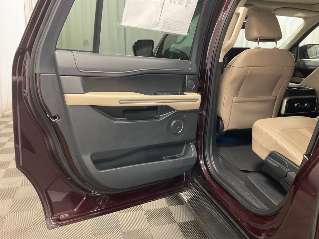 Used 2024 Ford Expedition Max Limited image 25