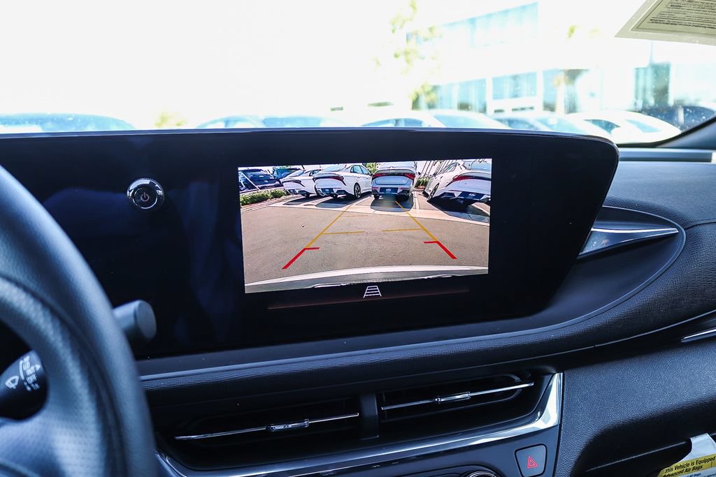 Used 2025 Buick Envista Preferred FWD image 27