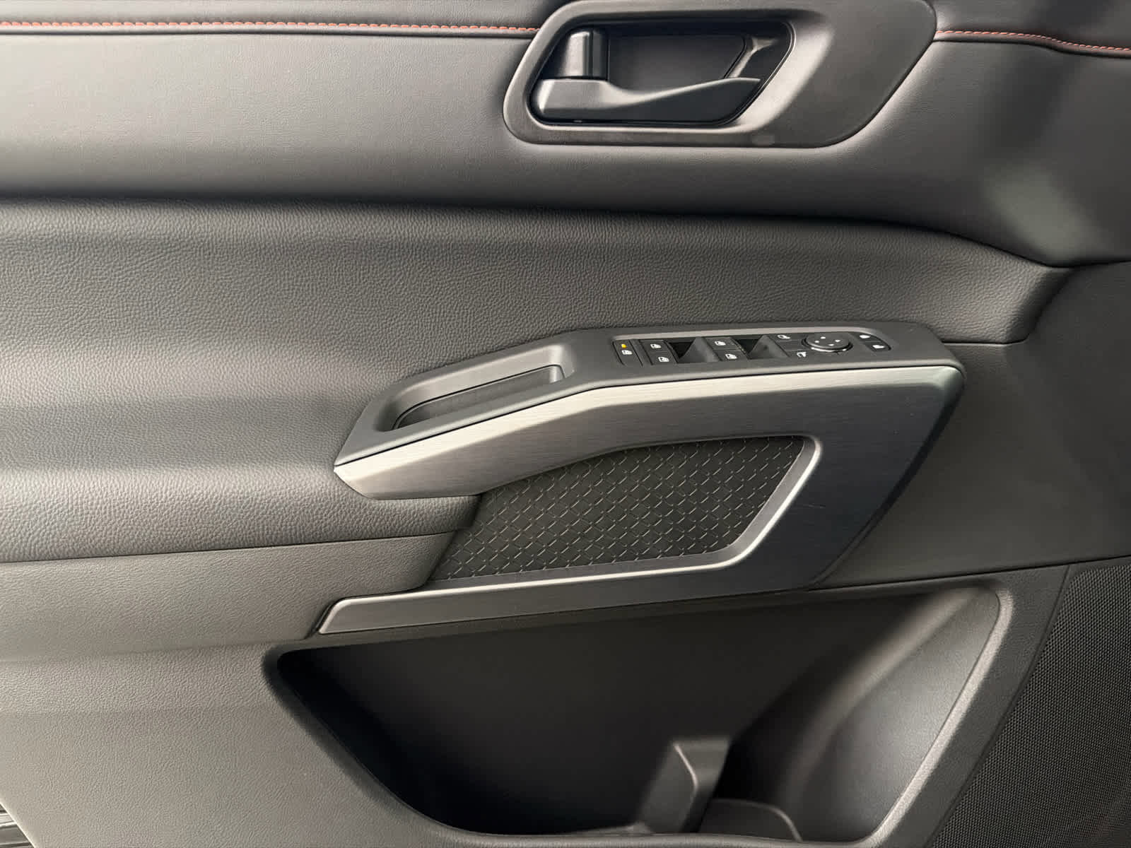 New 2026 Nissan Pathfinder Rock Creek image 23