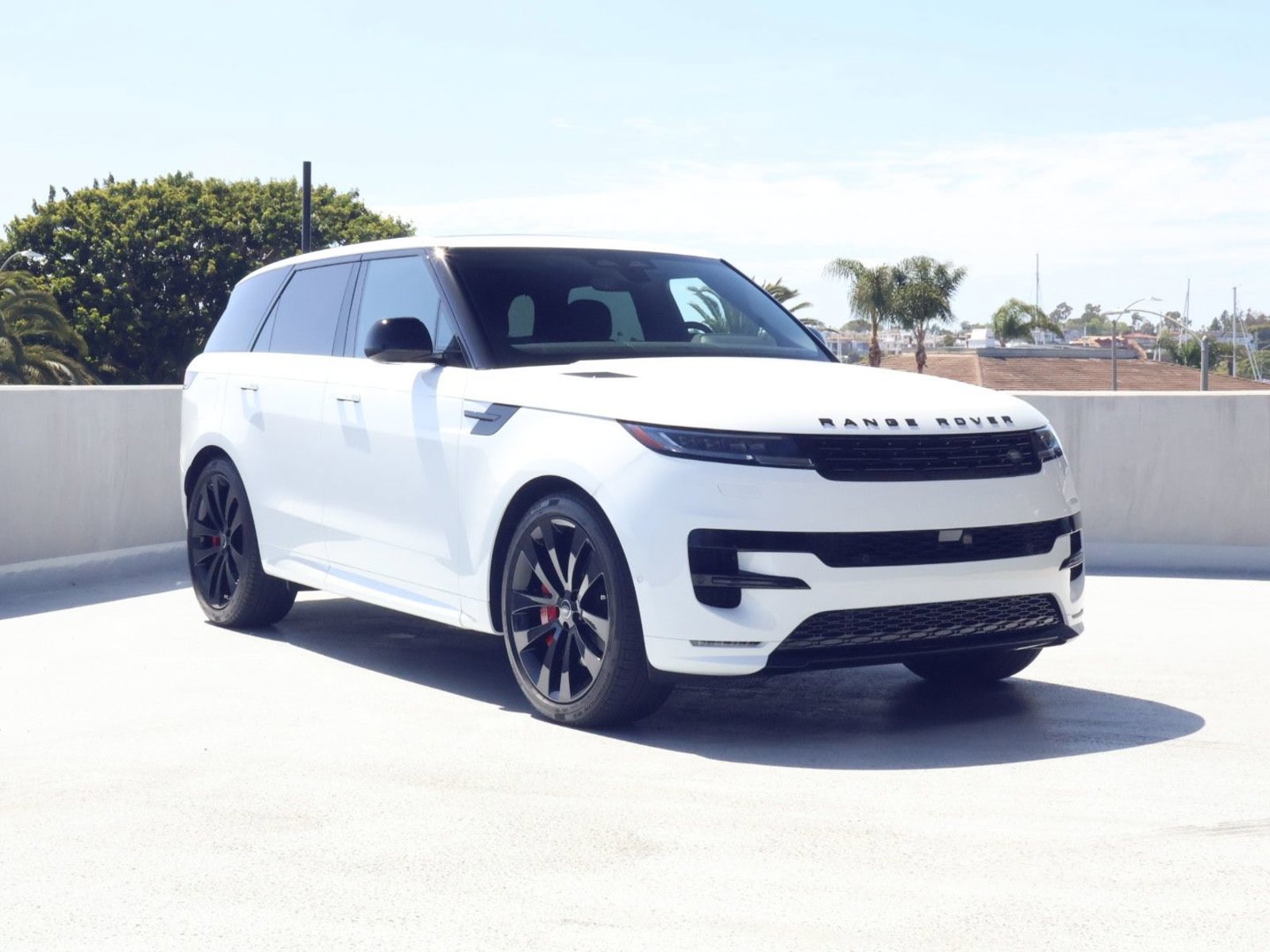 Used 2025 Land Rover Range Rover Sport Dynamic SE AWD/4WD image 7