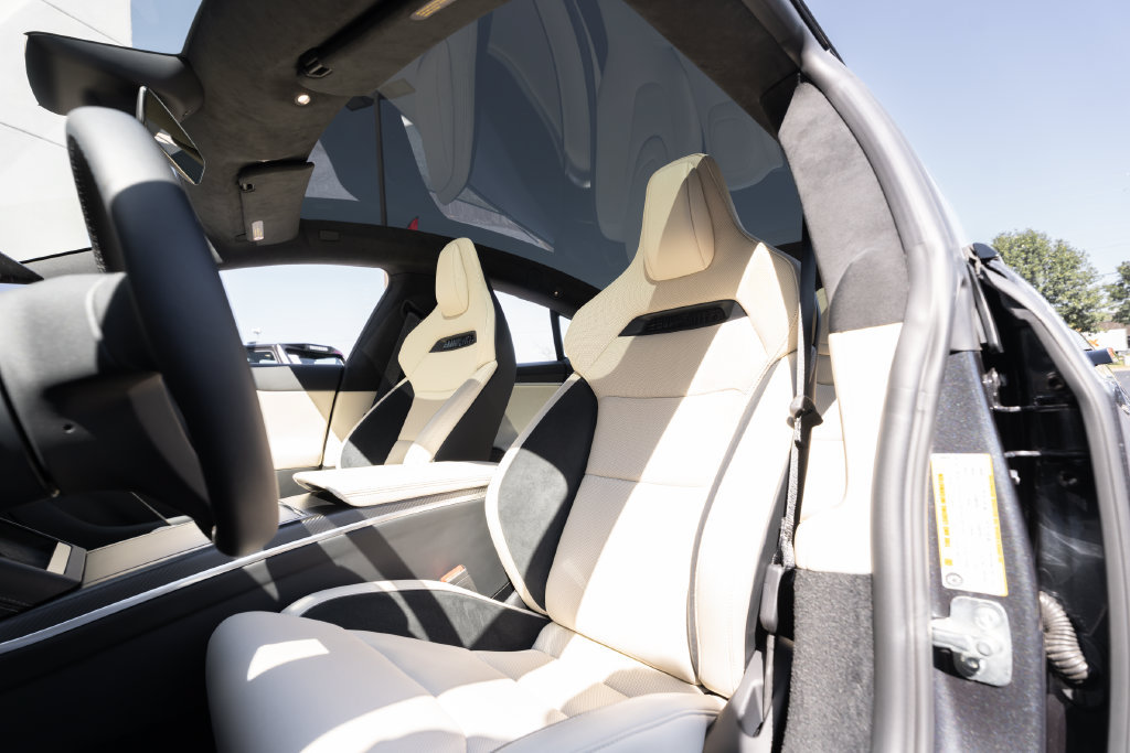 Used 2025 Tesla Model S Plaid AWD/4WD image 19