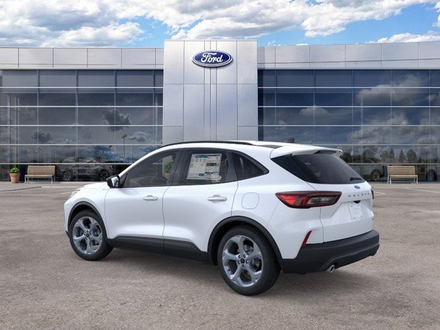 New 2026 Ford Escape ST-Line w/ Cold Weather Package AWD/4WD image 4