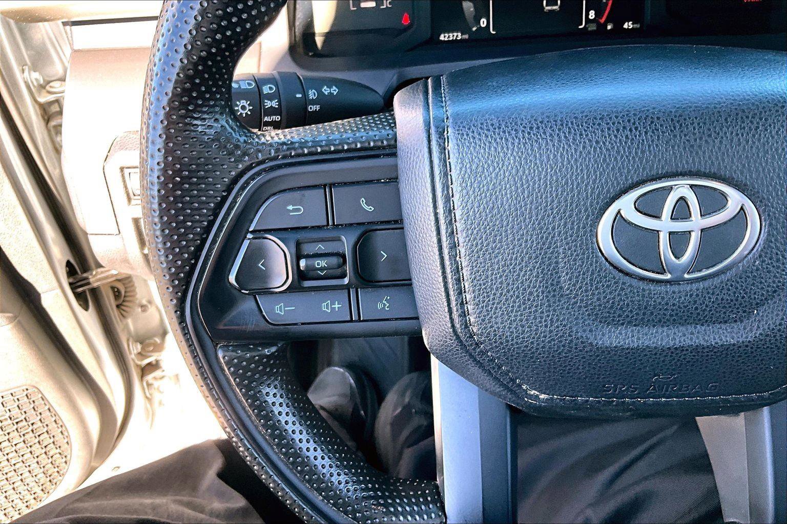 Certified 2024 Toyota Tacoma SR5 image 18