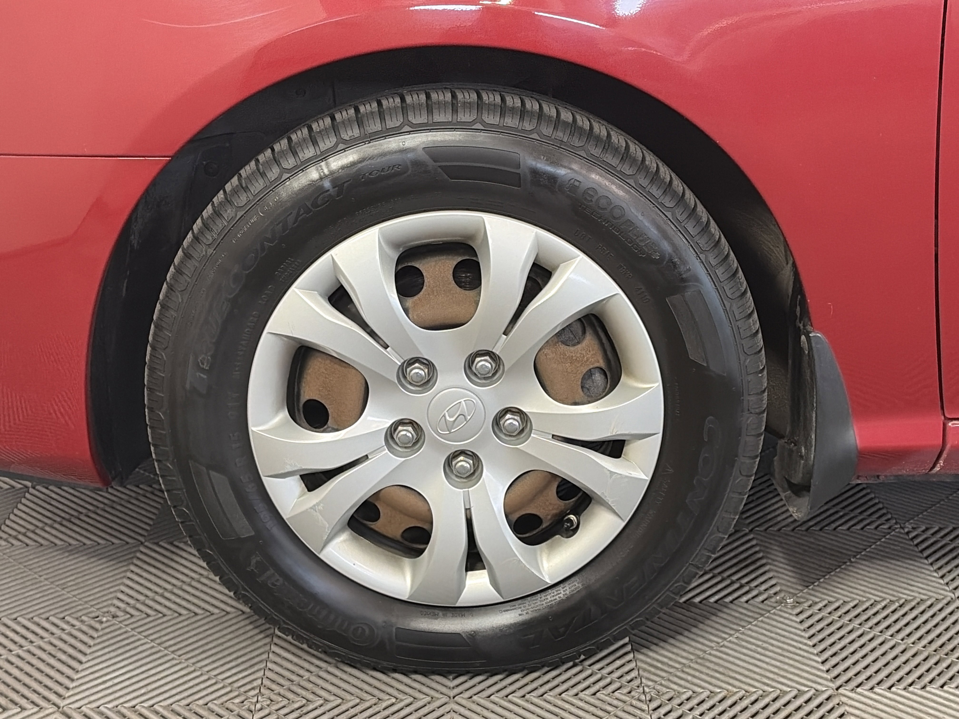 Used 2010 Hyundai Elantra GLS image 10
