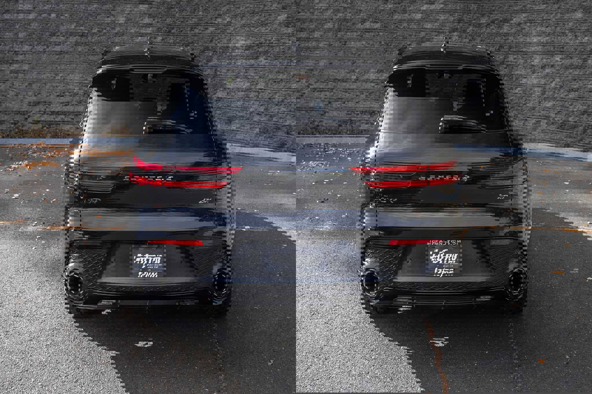 Used 2023 Genesis GV70 2.5T w/ Sport Prestige Package image 8