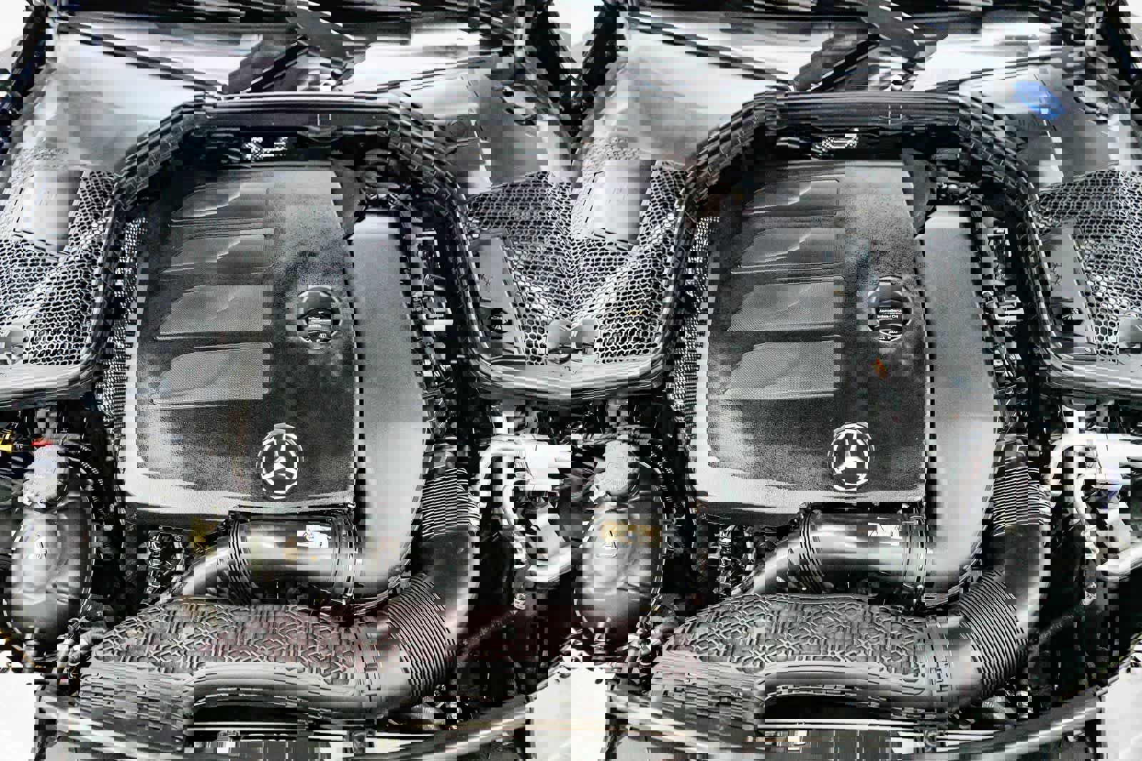 Used 2020 Mercedes-Benz C 300 Sedan image 28