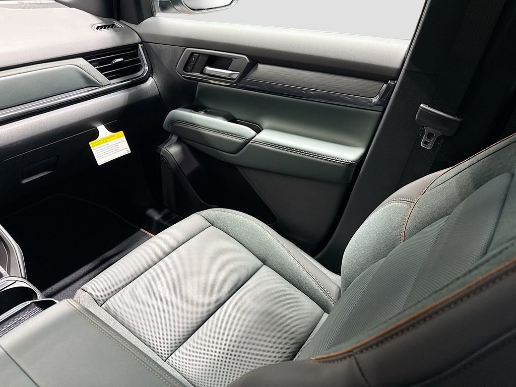 New 2026 GMC Terrain AT4 w/ Convenience Package III image 21