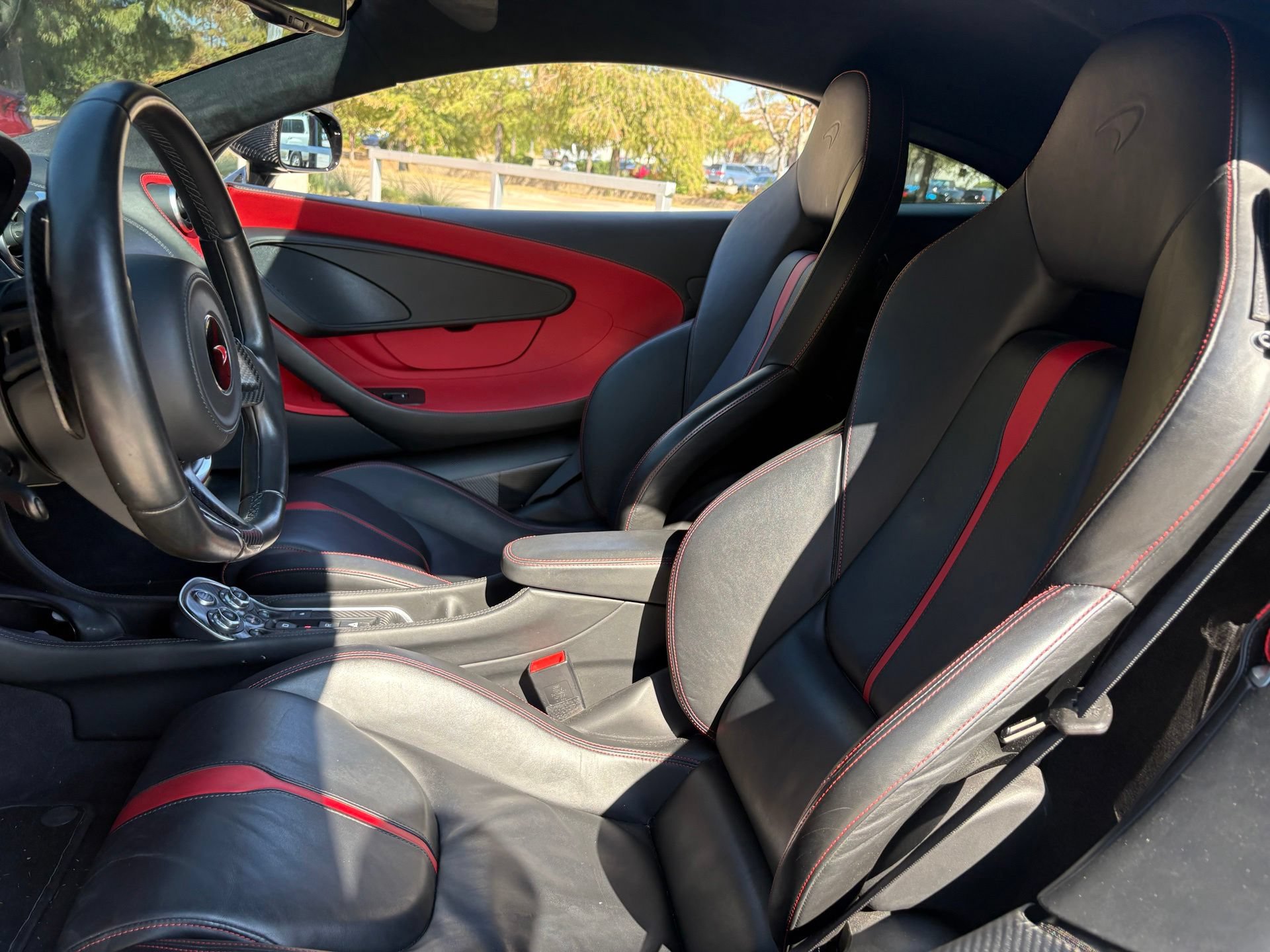 Used 2017 McLaren 570S Coupe RWD image 8