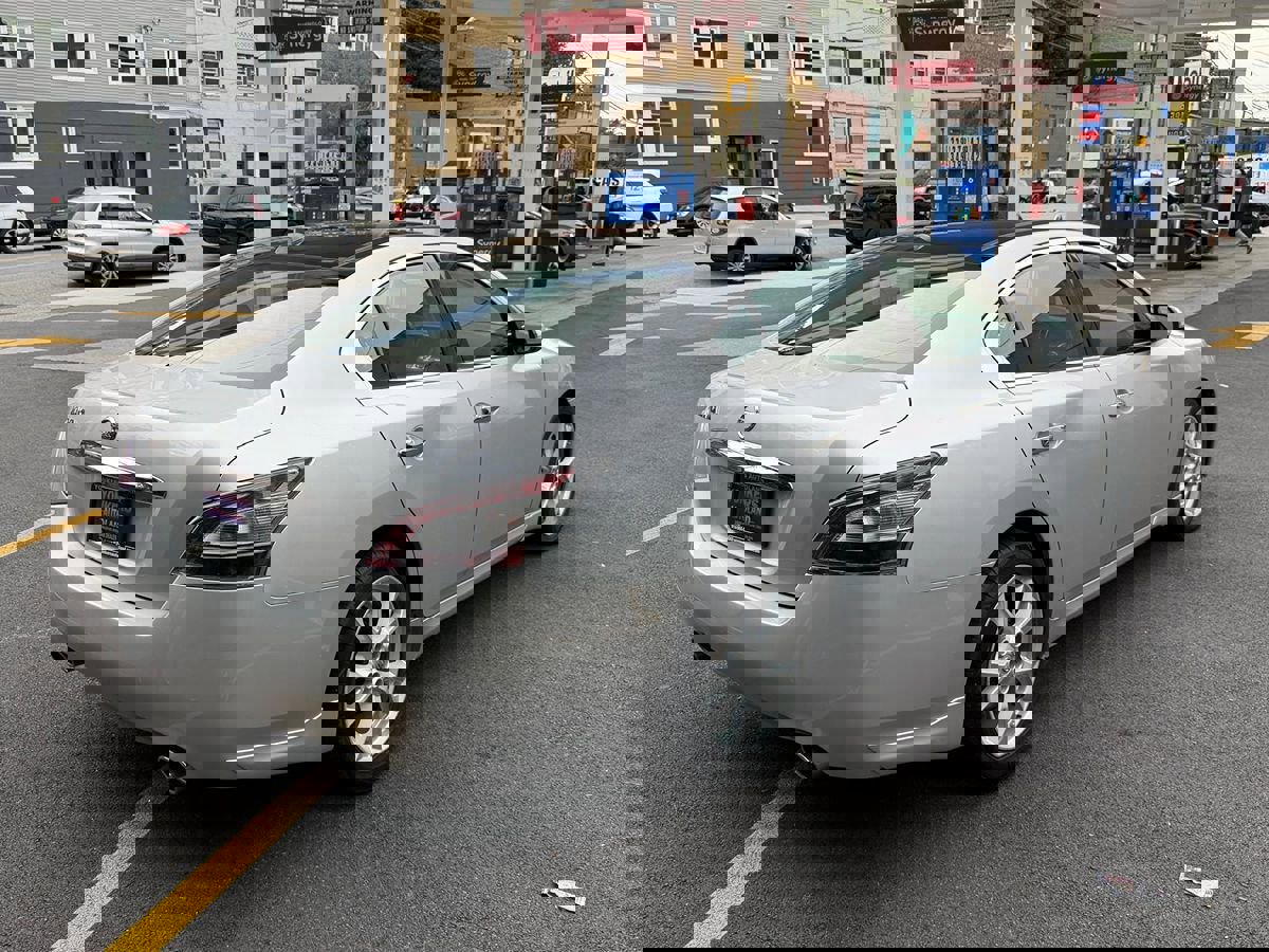 Used 2012 Nissan Maxima 3.5 SV w/ Premium Pkg image 5