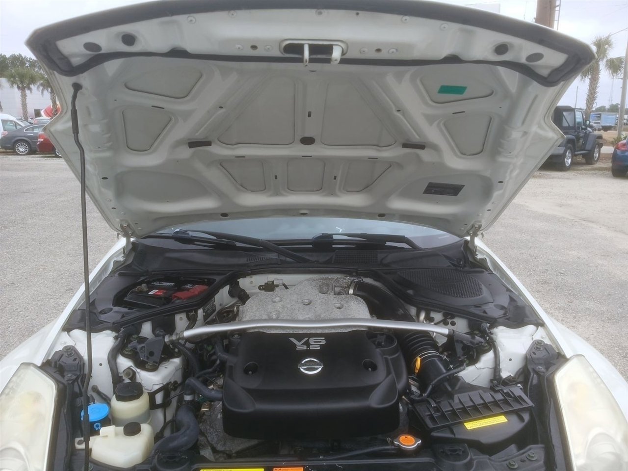 Used 2006 Nissan 350Z Enthusiast w/ (N93) Cargo Convenience Pkg image 12