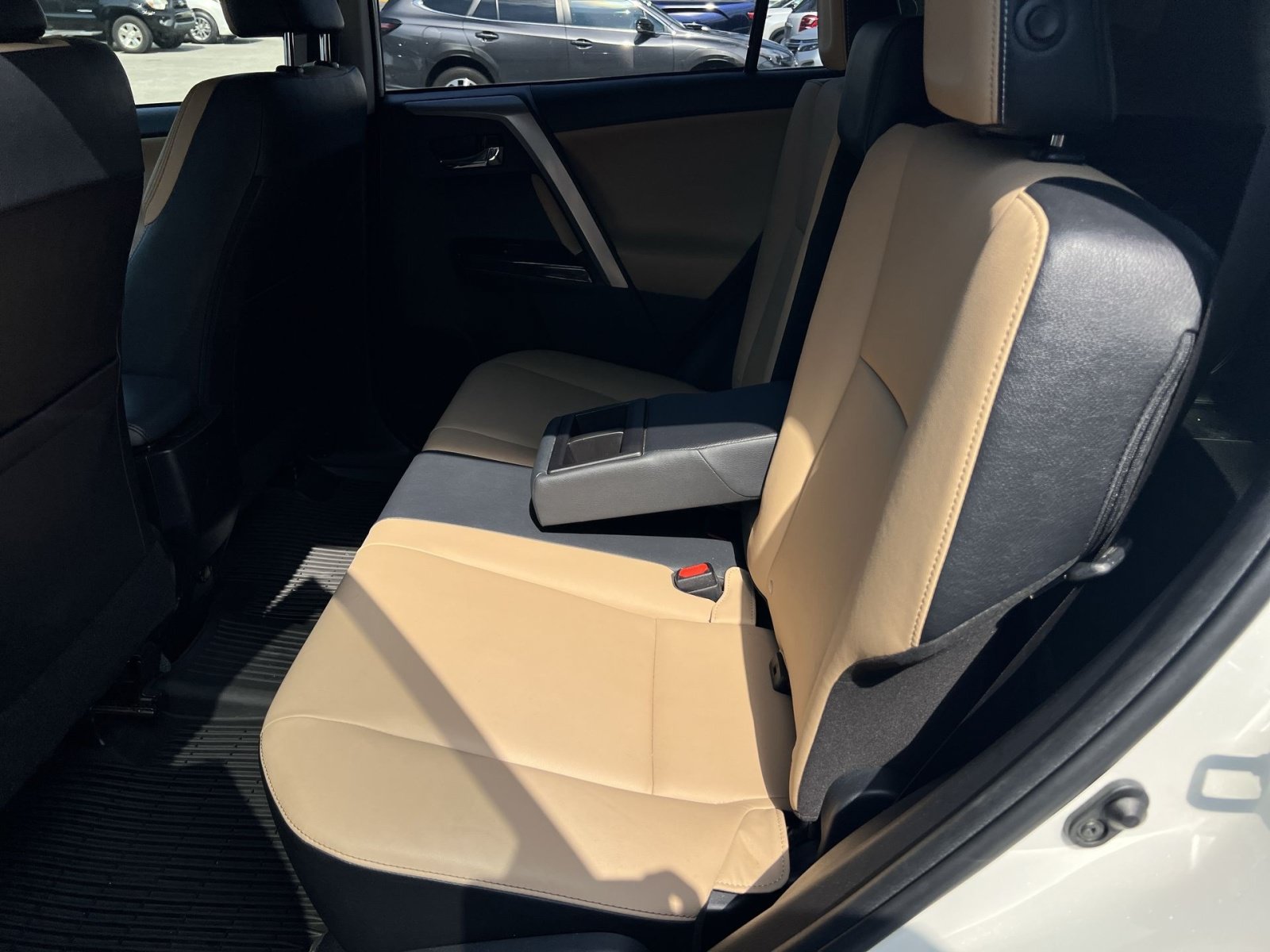 Used 2016 Toyota RAV4 Limited AWD/4WD image 21