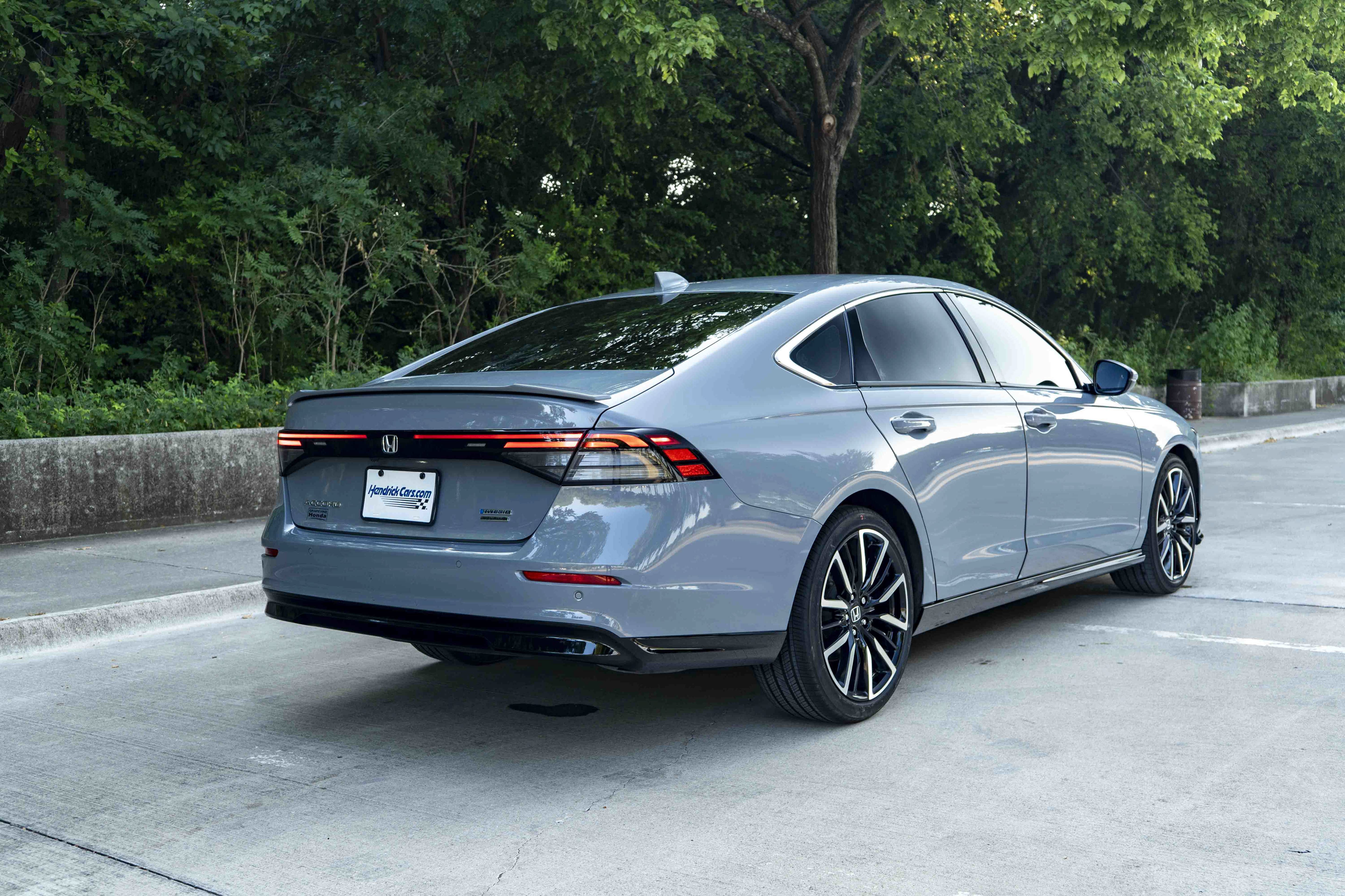 Used 2023 Honda Accord Touring image 9