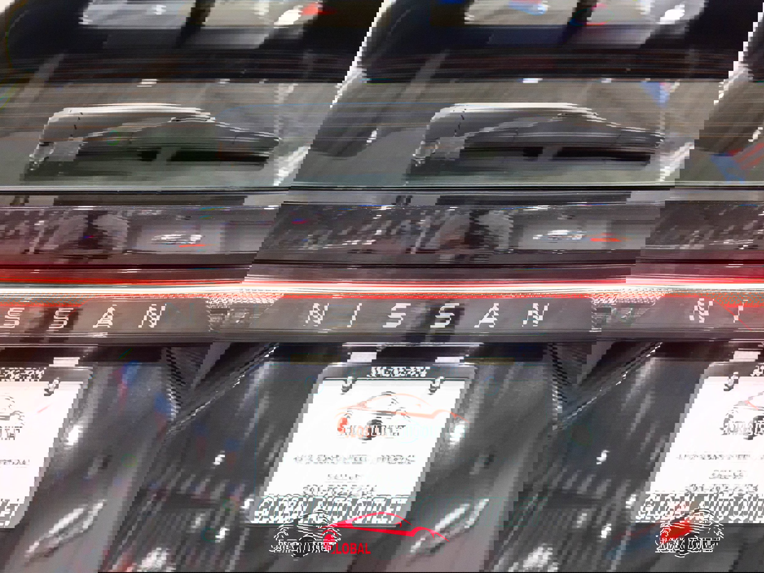 Used 2023 Nissan Ariya FWD image 44