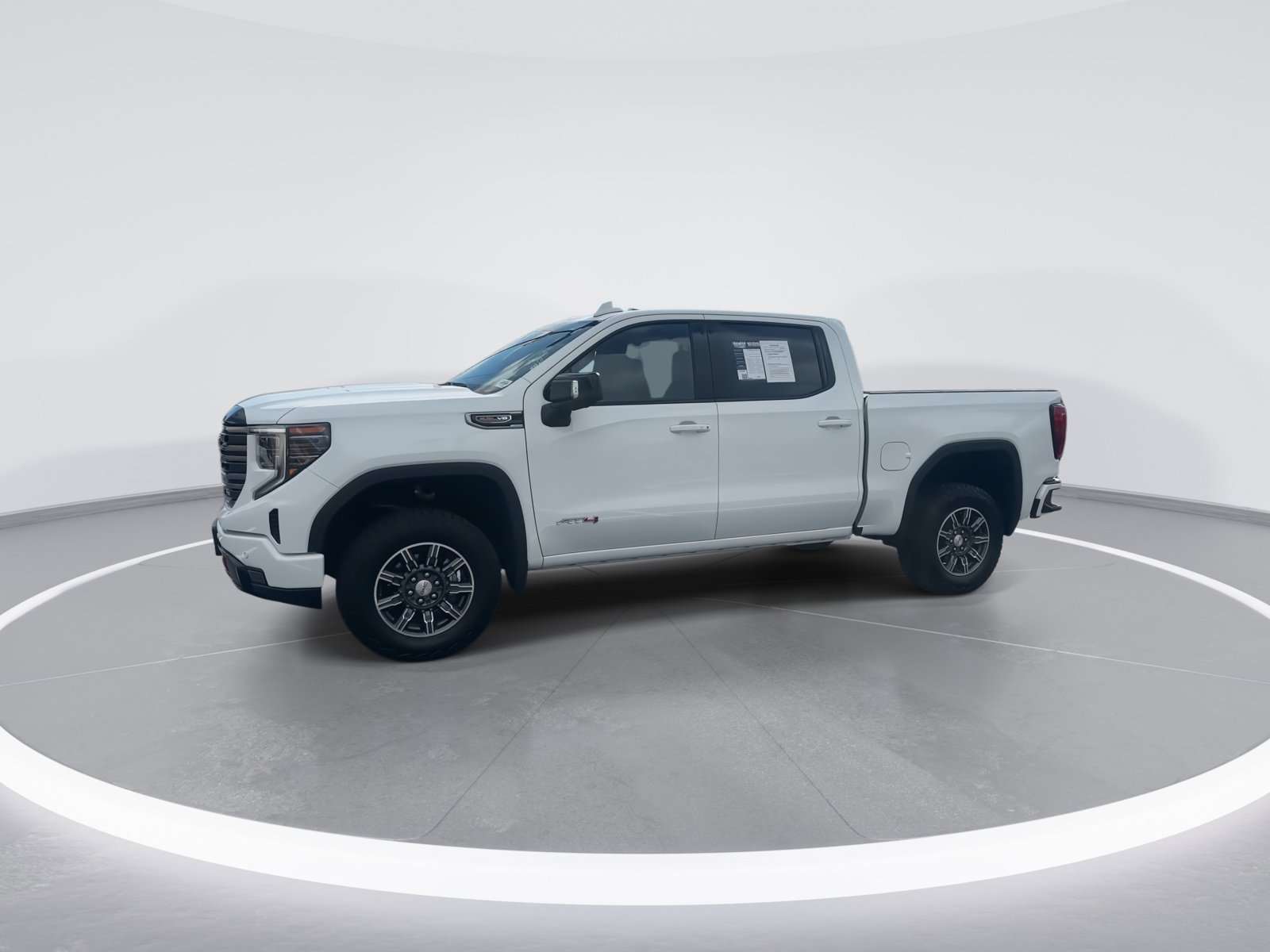 Used 2025 GMC Sierra 1500 AT4 image 5