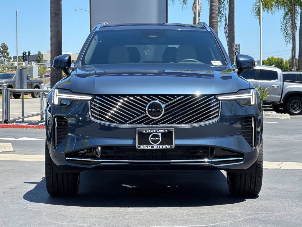 New 2026 Volvo XC90 B6 Plus w/ Protection Package Premier AWD/4WD image 8