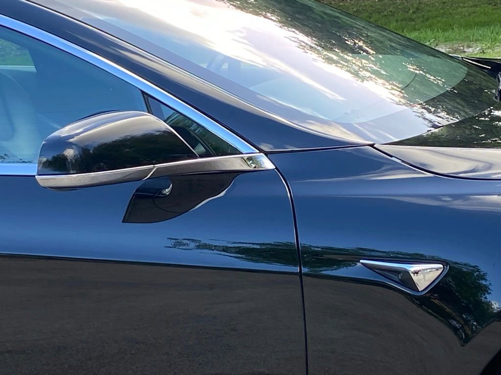 Used 2019 Tesla Model S Long Range image 11