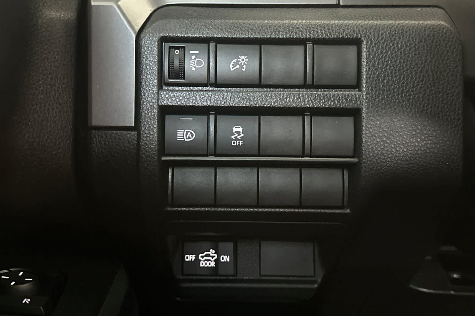 Used 2024 Toyota Tacoma TRD Off-Road AWD/4WD image 30
