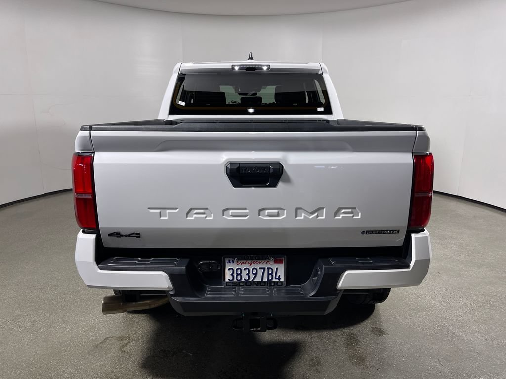 Certified 2025 Toyota Tacoma TRD Off-Road AWD/4WD image 4