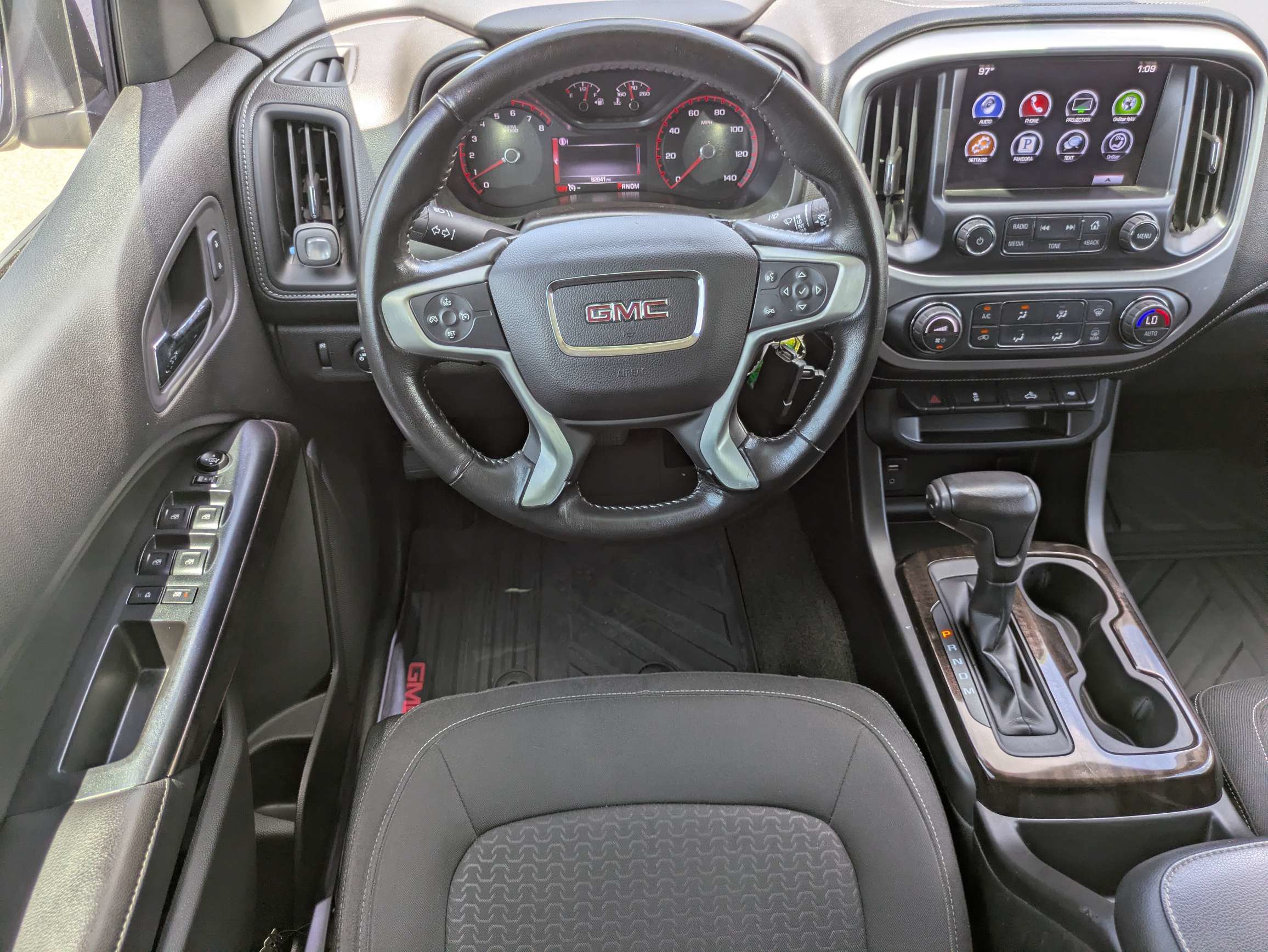 Certified 2016 GMC Canyon SLE w/ SLE Convenience Package RWD image 4