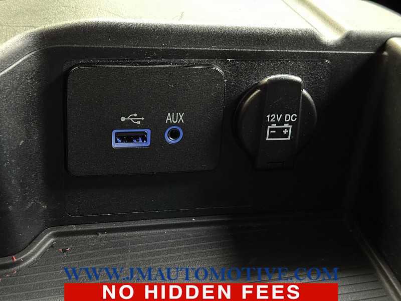 Used 2017 RAM 1500 Express w/ Express Value Package image 40