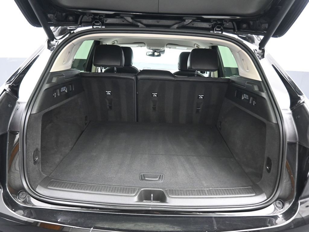 Used 2023 Buick Envision Preferred FWD image 44