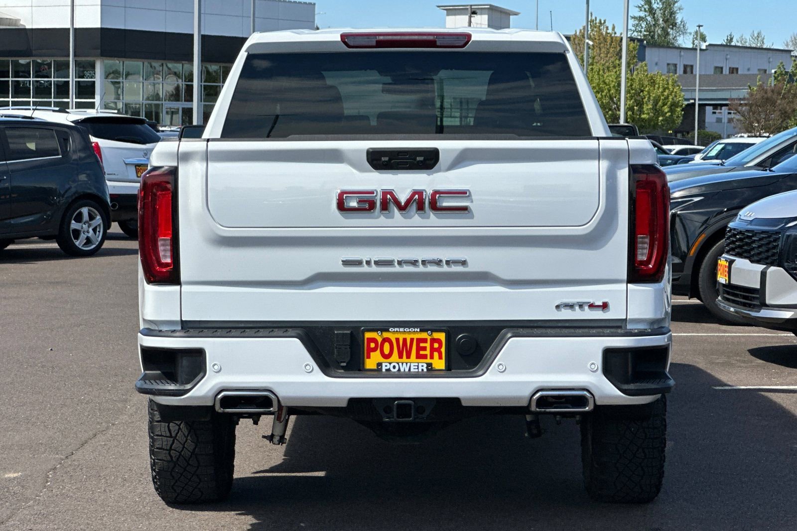 Used 2025 GMC Sierra 1500 AT4 image 5