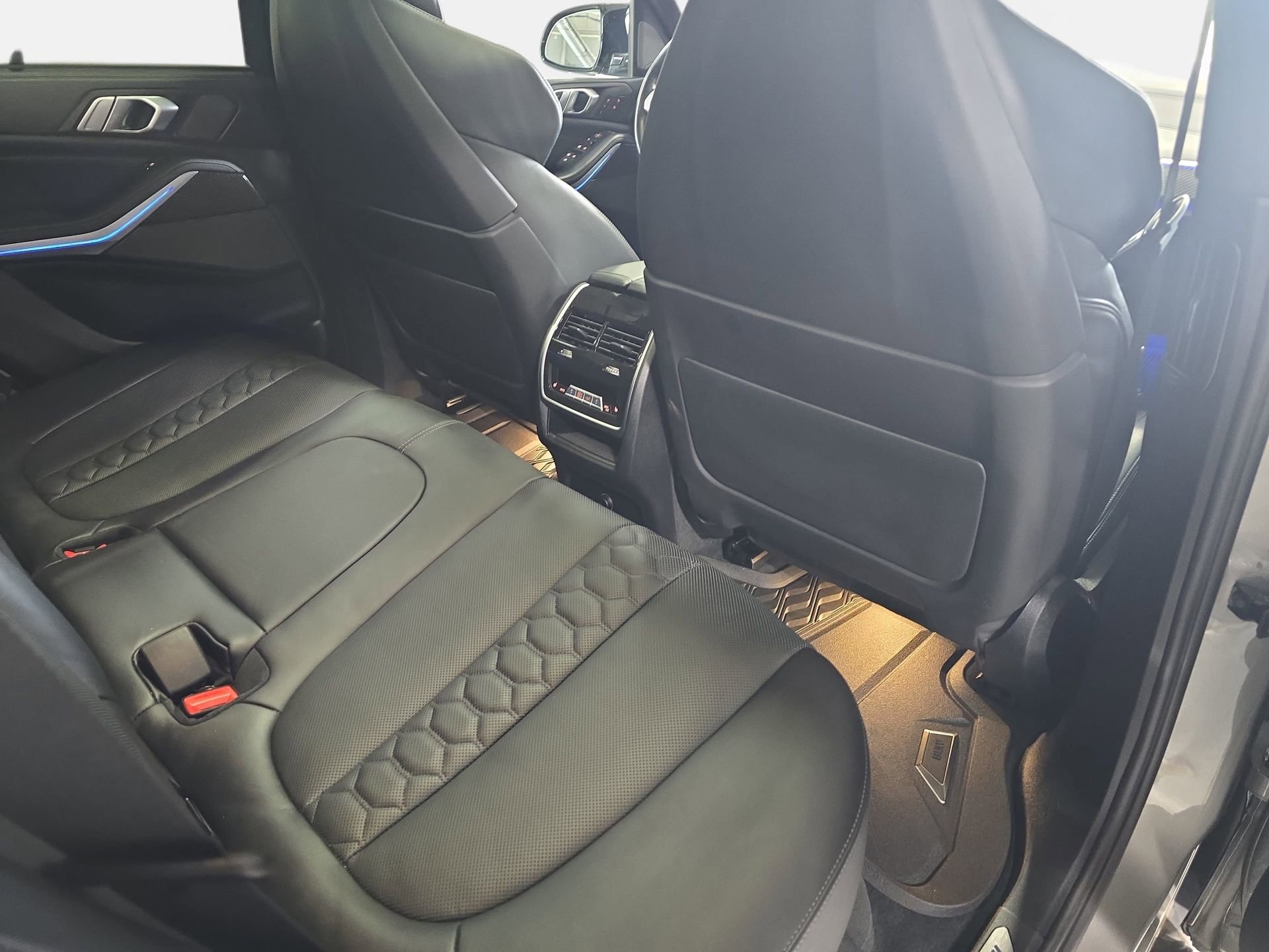Used 2023 BMW X5 M w/ Executive Package AWD/4WD image 11