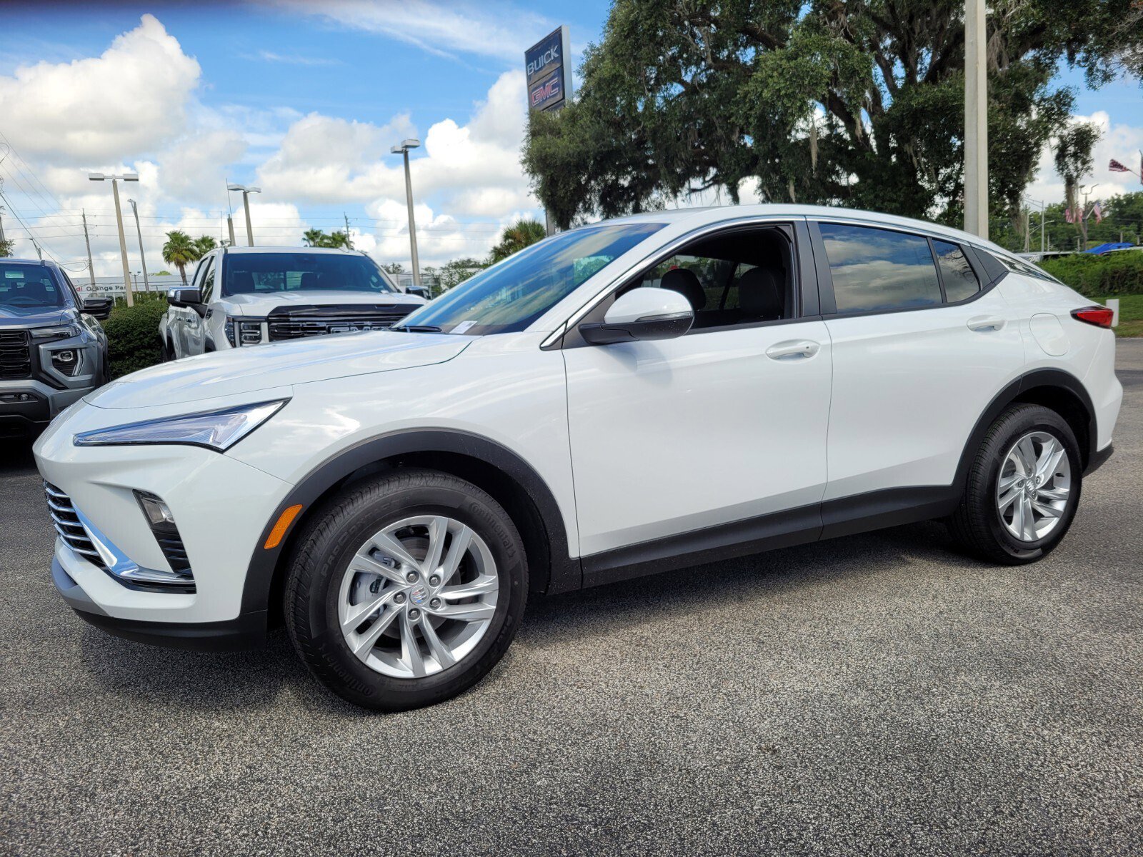 New 2025 Buick Envista Preferred w/ Convenience I Package image 2