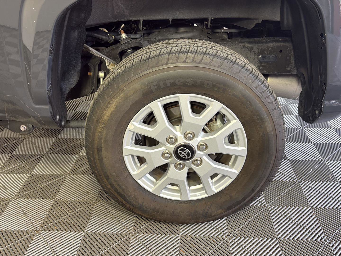 Used 2024 Toyota Tacoma SR5 AWD/4WD image 14