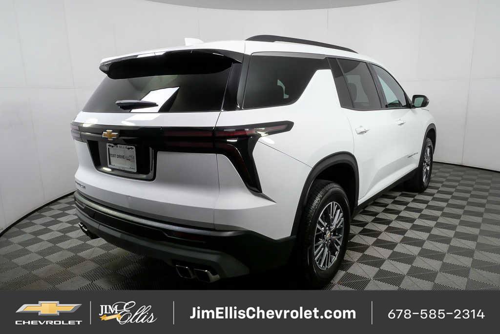 Certified 2025 Chevrolet Traverse LT FWD image 3