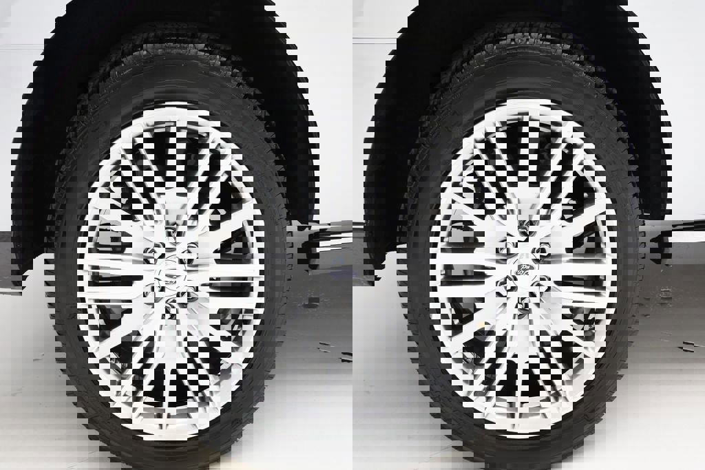 Used 2024 Ford Expedition Limited image 10