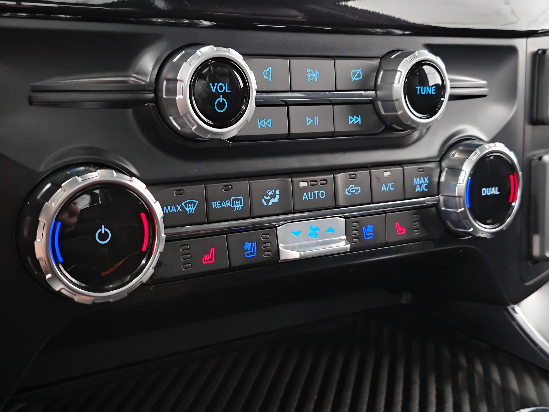 Used 2023 Ford F150 Raptor w/ Equipment Group 802A Raptor R image 34