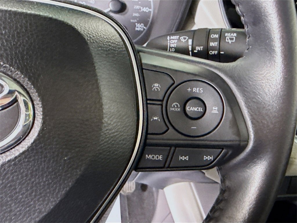 Certified 2024 Toyota Corolla Cross LE image 22